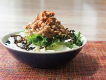 食べるラー油しそ昆布納豆和風サラダ