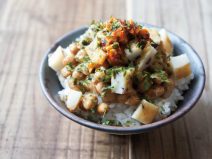 あおさラー油きくらげ天納豆麦ごはん