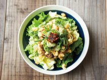 ねぎラー油エビ天かす納豆サラダ