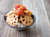 きんぴらレンコンキムチ納豆麦ごはん