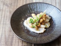 オリーブスパイス納豆地鶏のたたき