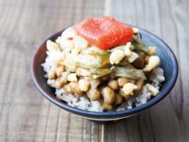 めかぶ白菜漬け明太子納豆十六雑穀ご飯