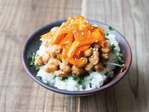 ブロッコリースプラウト福神漬け納豆ごはん
